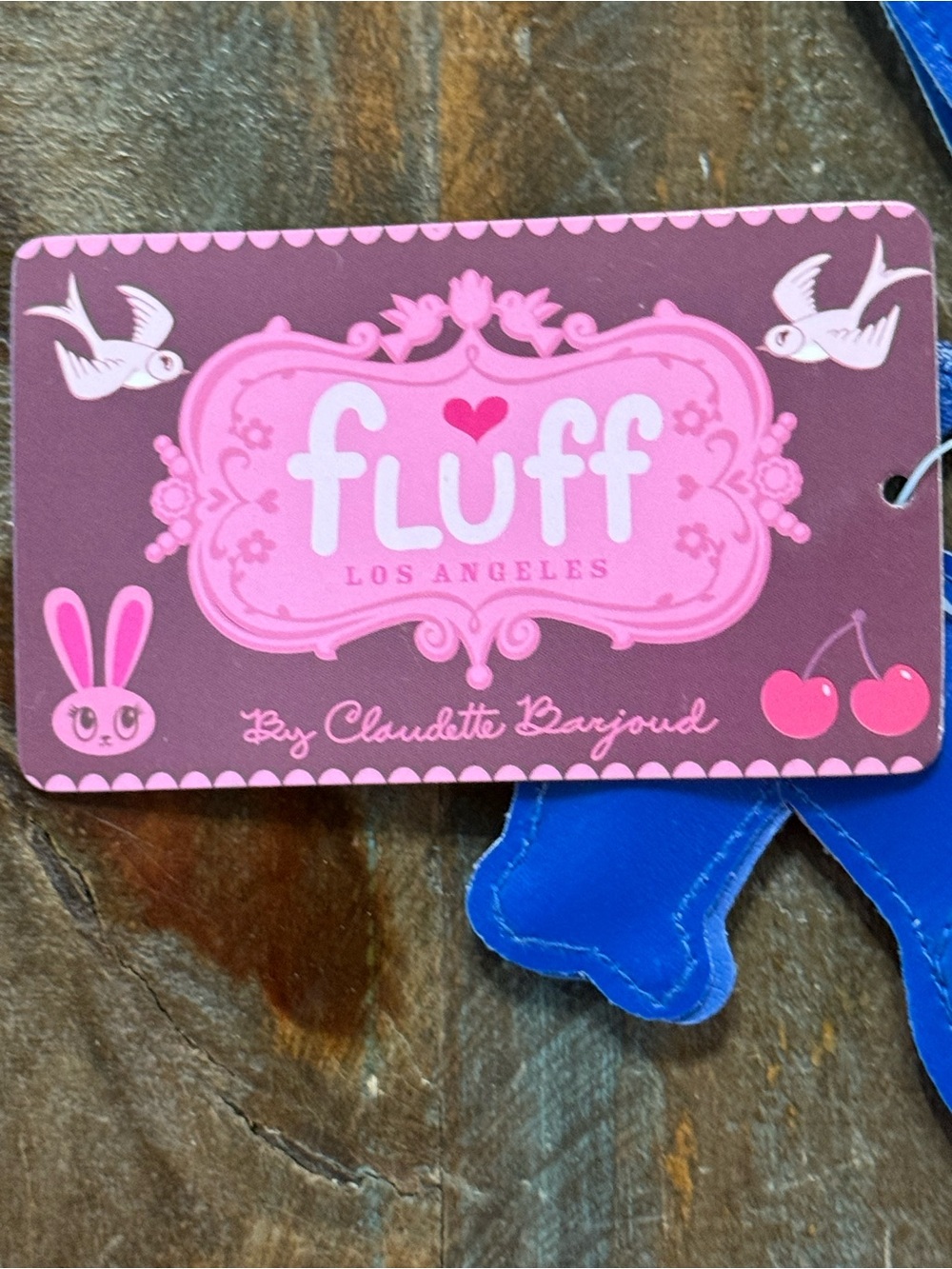 fluff Los Angeles Faux Leather Whimsical Dog Luggage Tag NWT - Picture 3 of 6